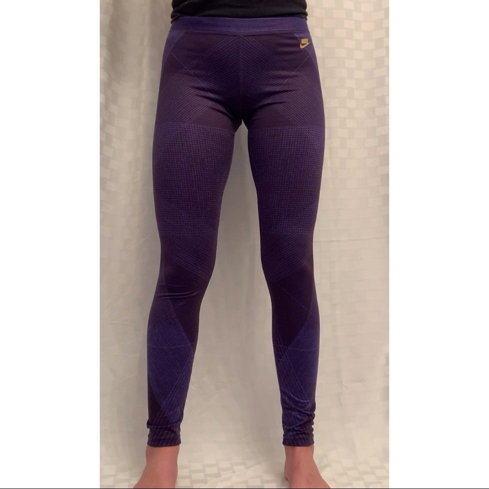 Purple Nike leggings